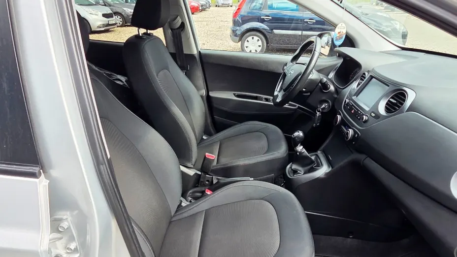 HYUNDAI i10 -