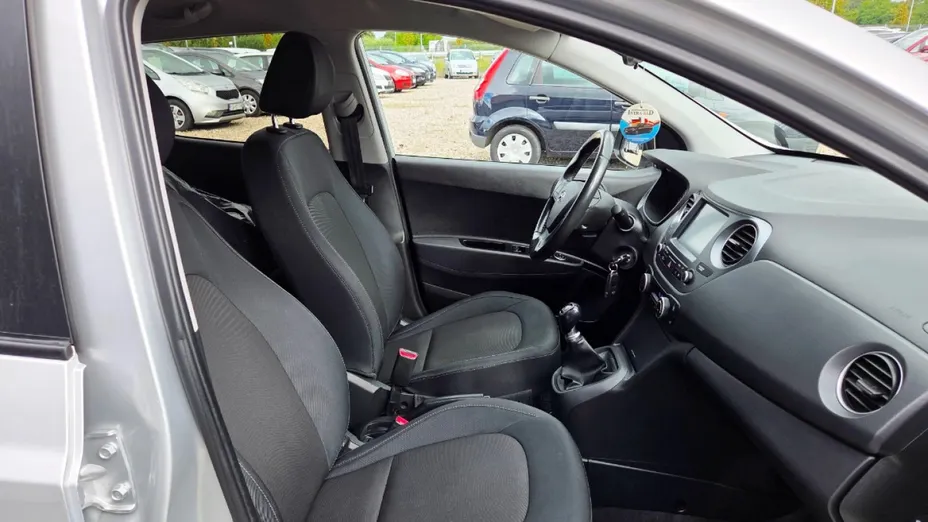 HYUNDAI i10 -