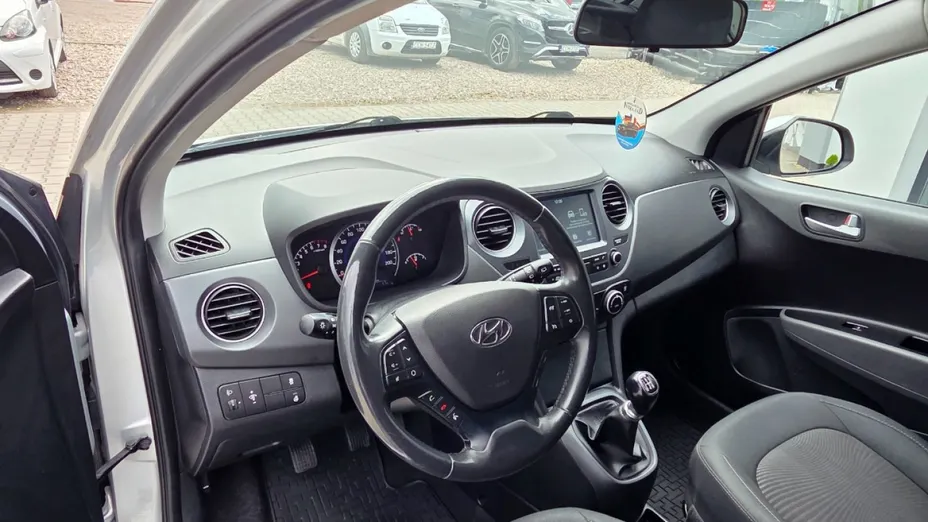HYUNDAI i10 -