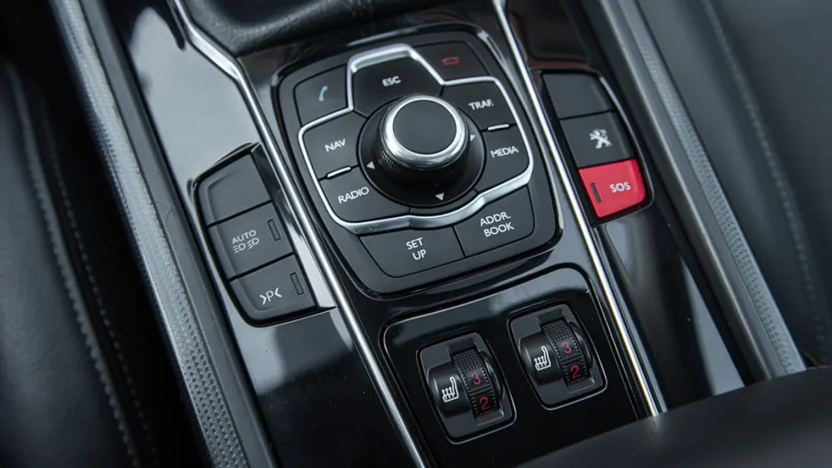 PEUGEOT 508 -