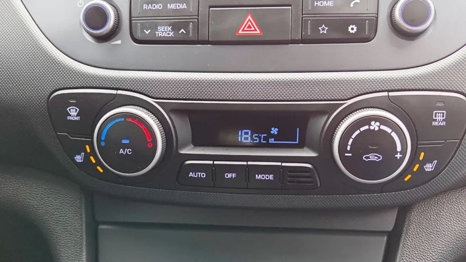 HYUNDAI i10 -