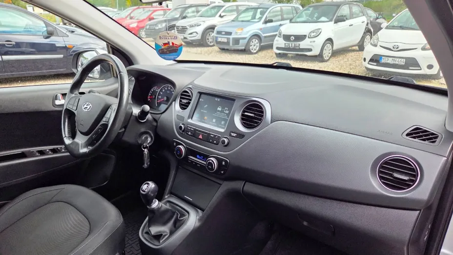 HYUNDAI i10 -