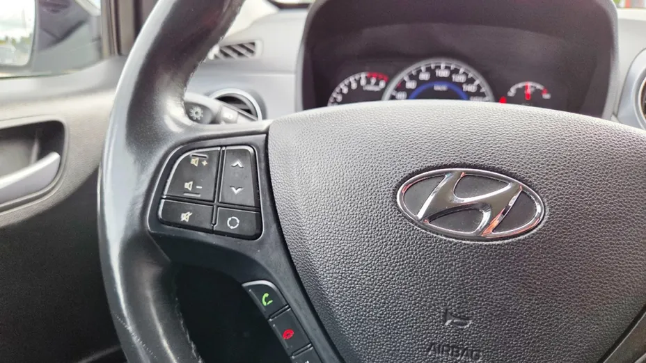 HYUNDAI i10 -