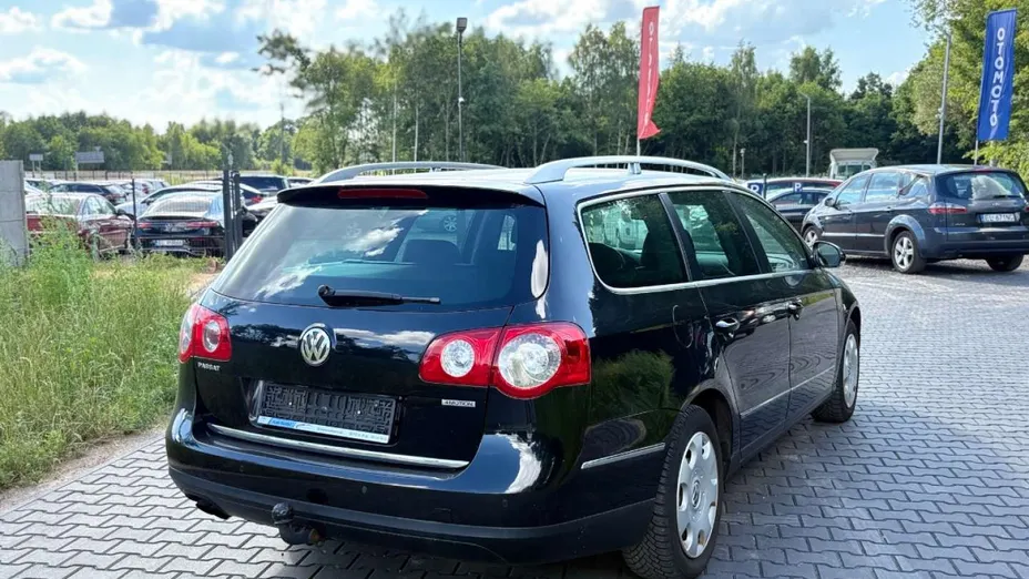 VOLKSWAGEN Passat -