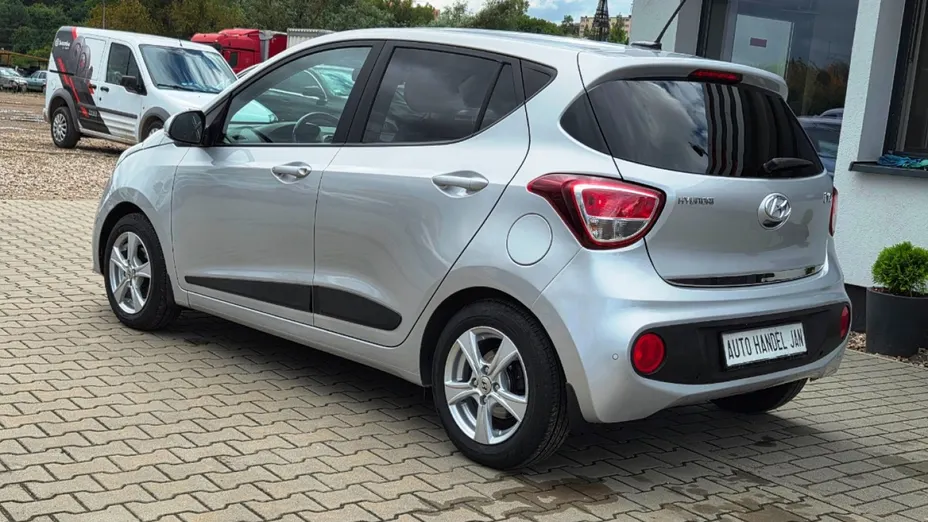 HYUNDAI i10 -