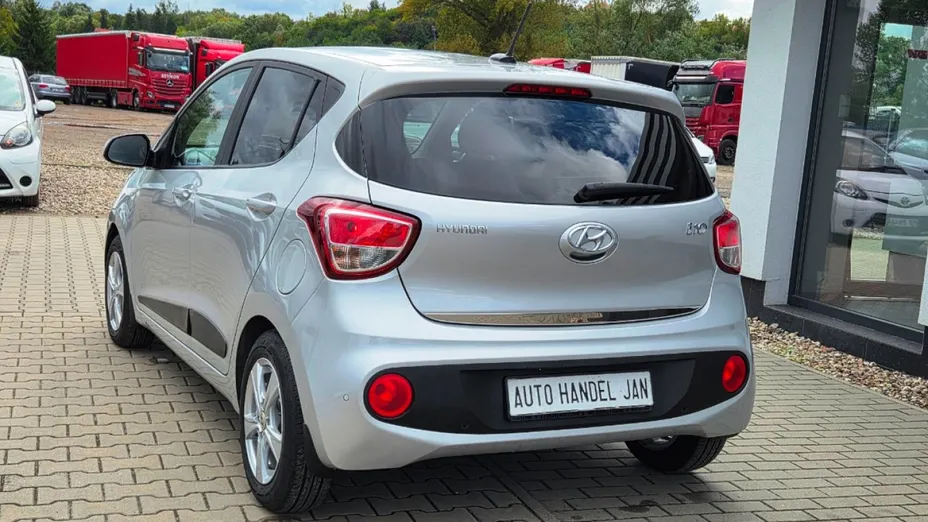 HYUNDAI i10 -