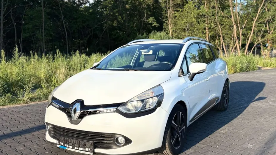 RENAULT Clio -