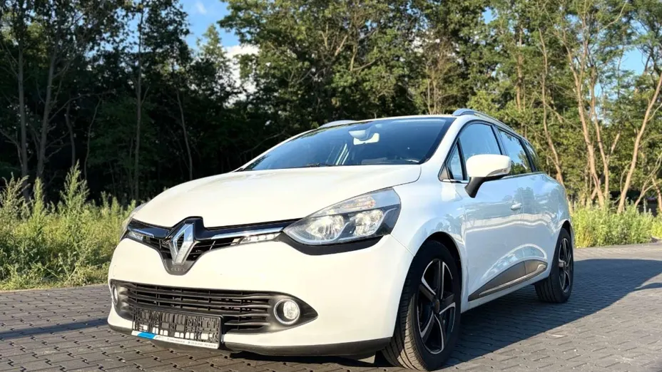 RENAULT Clio -