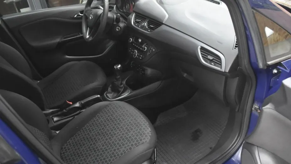 OPEL Corsa -