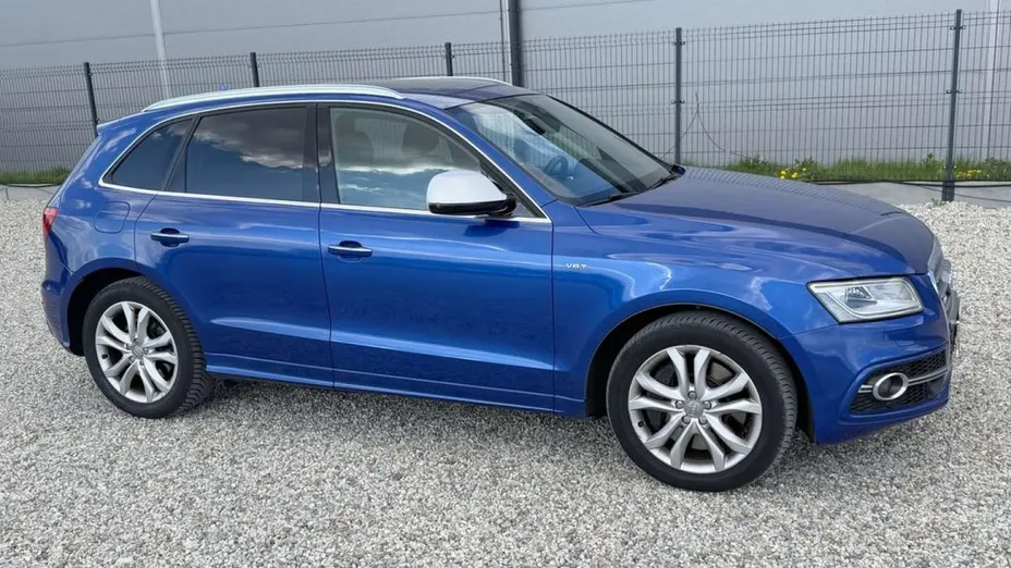 AUDI SQ5 -