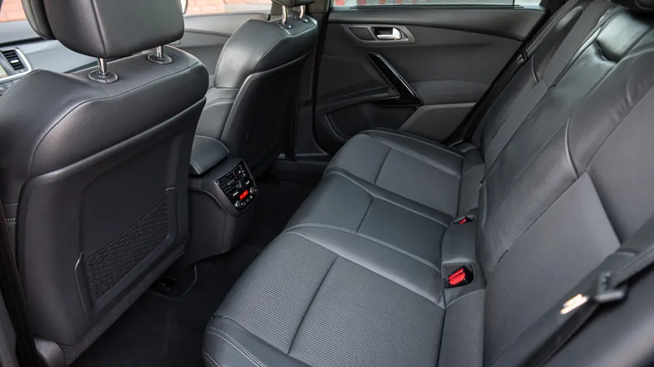 PEUGEOT 508 -