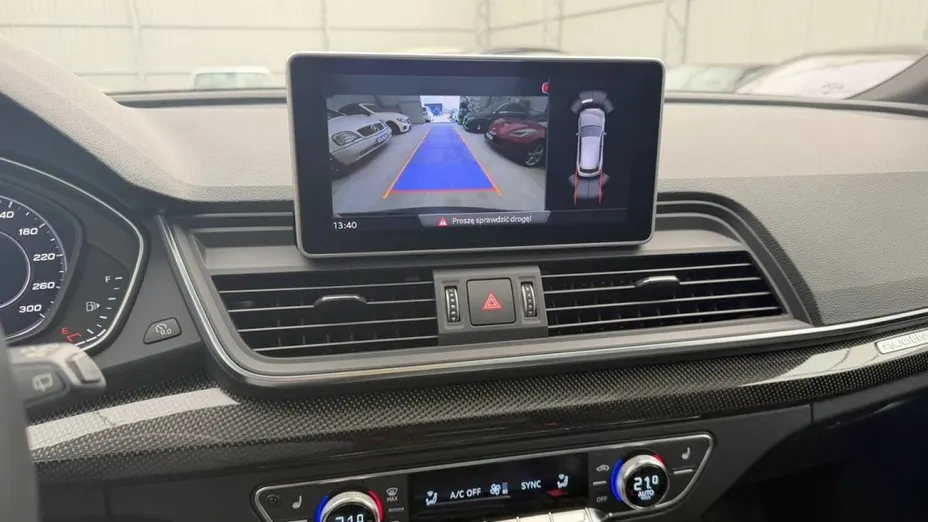 AUDI SQ5 -