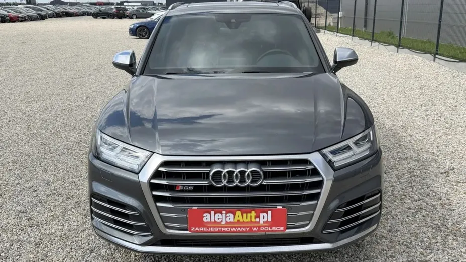 AUDI SQ5 -