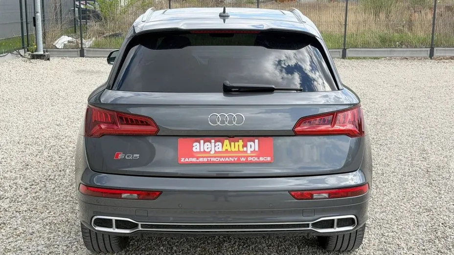 AUDI SQ5 -