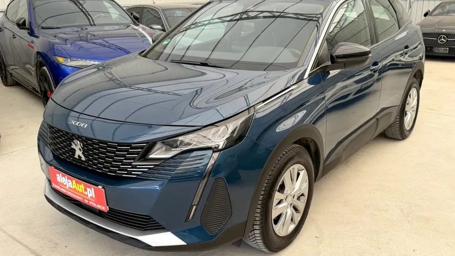 PEUGEOT 3008 -