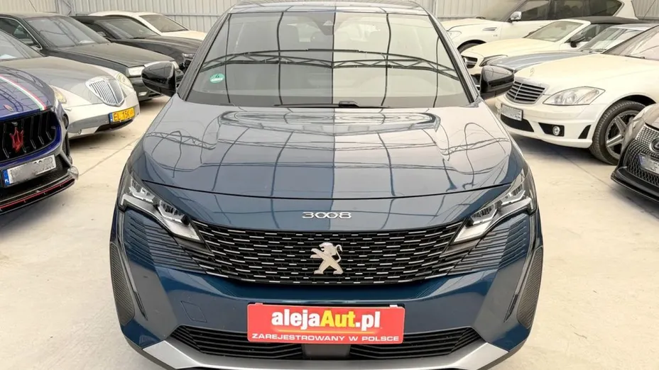 PEUGEOT 3008 -