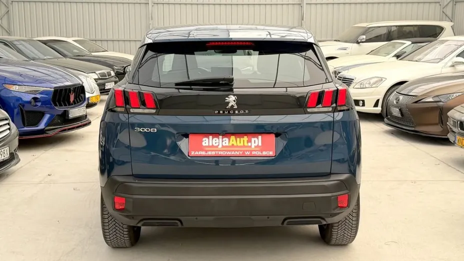 PEUGEOT 3008 -