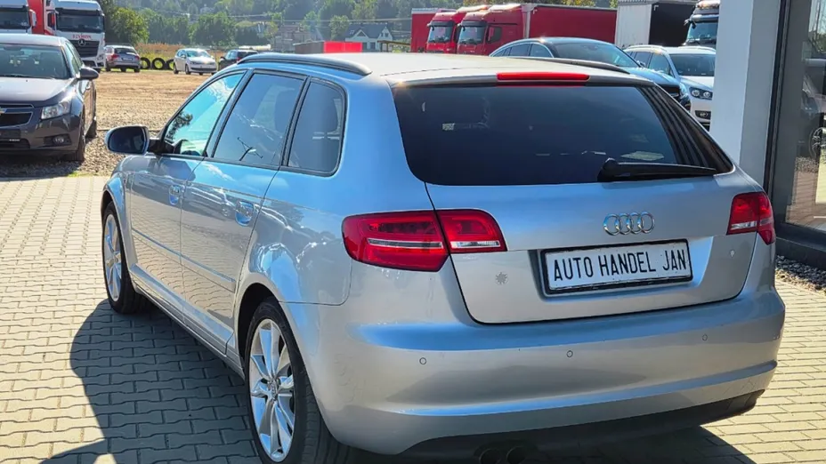 AUDI A3 Sportback -