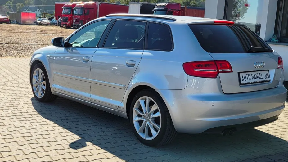 AUDI A3 Sportback -
