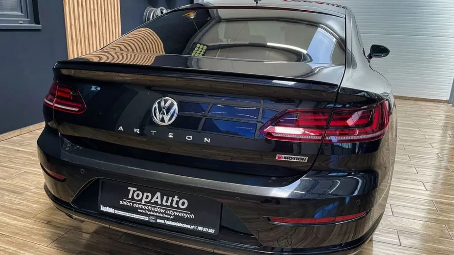 VOLKSWAGEN Arteon -