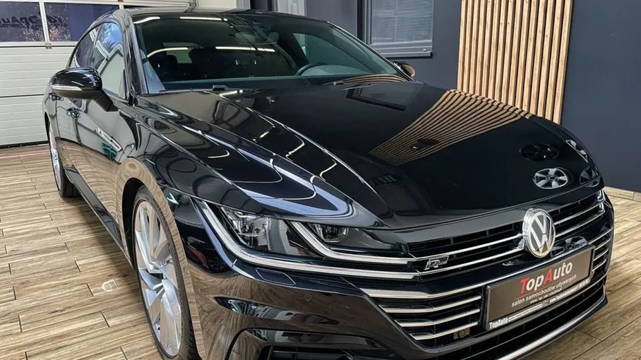 VOLKSWAGEN Arteon -