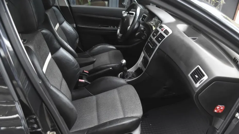 PEUGEOT 307 -