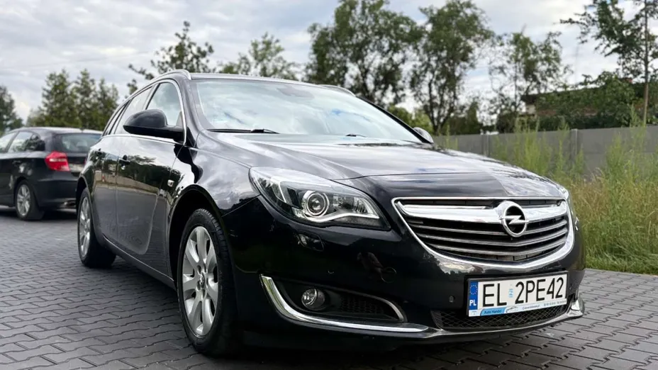 OPEL Insignia -