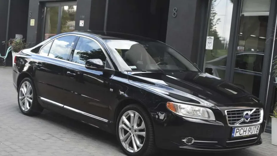 VOLVO S80 -