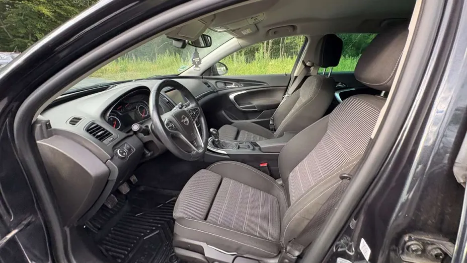 OPEL Insignia -
