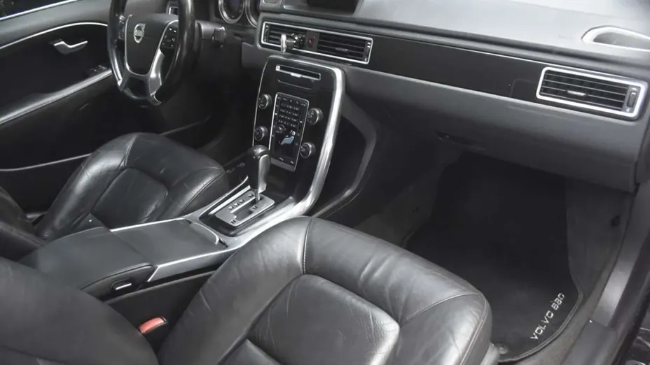 VOLVO S80 -