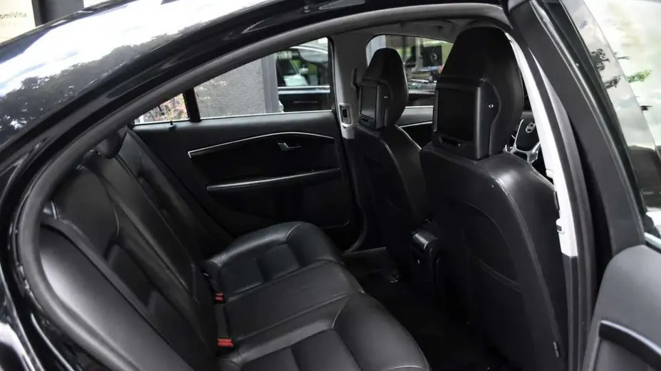 VOLVO S80 -