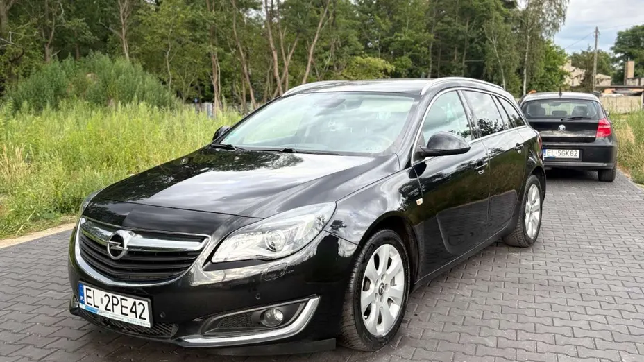 OPEL Insignia -