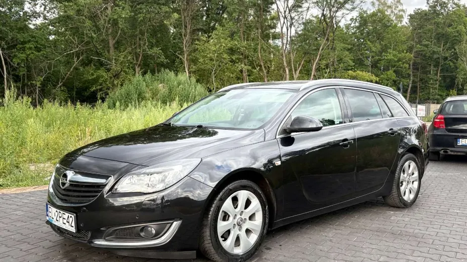 OPEL Insignia -