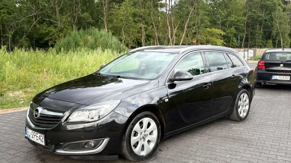 OPEL Insignia -