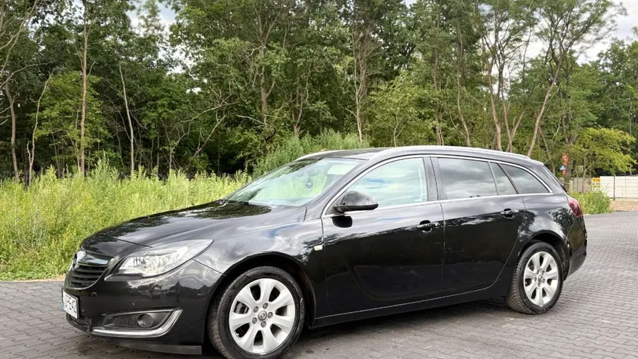 OPEL Insignia -