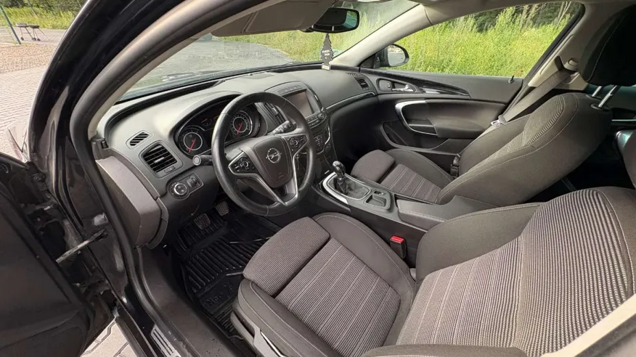 OPEL Insignia -