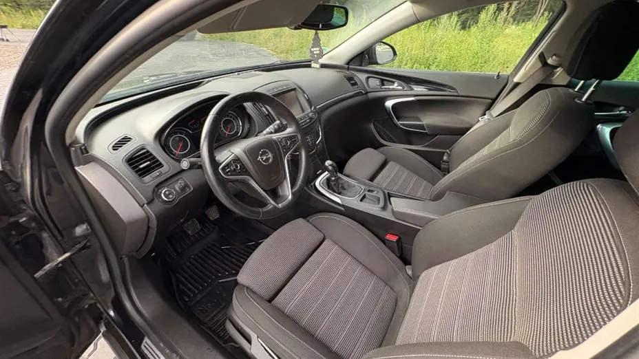 OPEL Insignia -