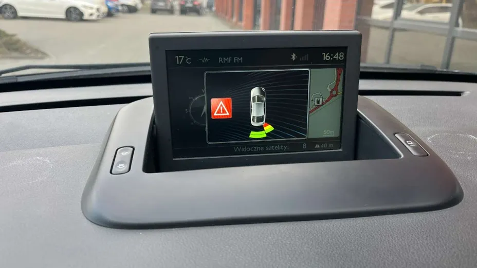 PEUGEOT 3008 -