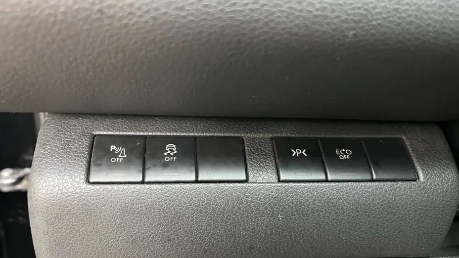 PEUGEOT 3008 -