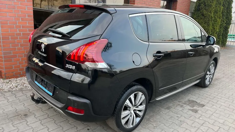 PEUGEOT 3008 -