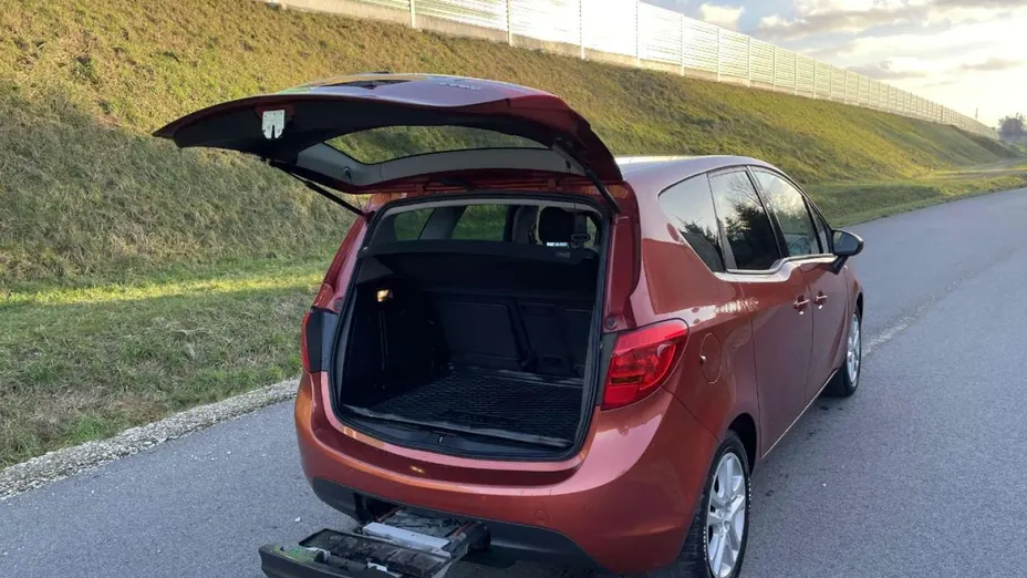 OPEL Meriva -