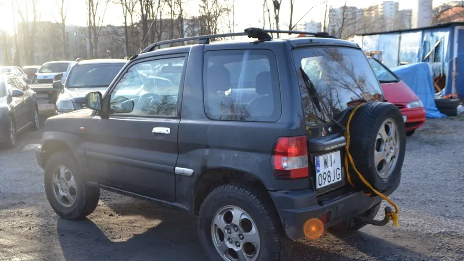 MITSUBISHI Pajero Pinin -