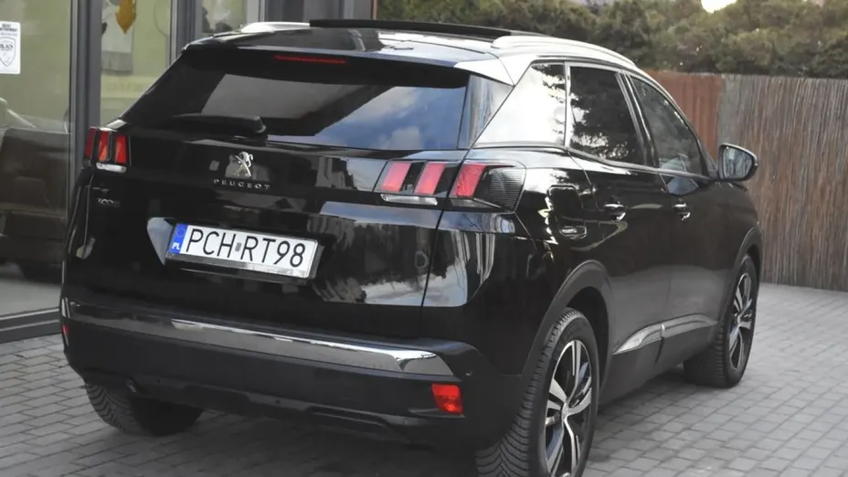 PEUGEOT 3008 -