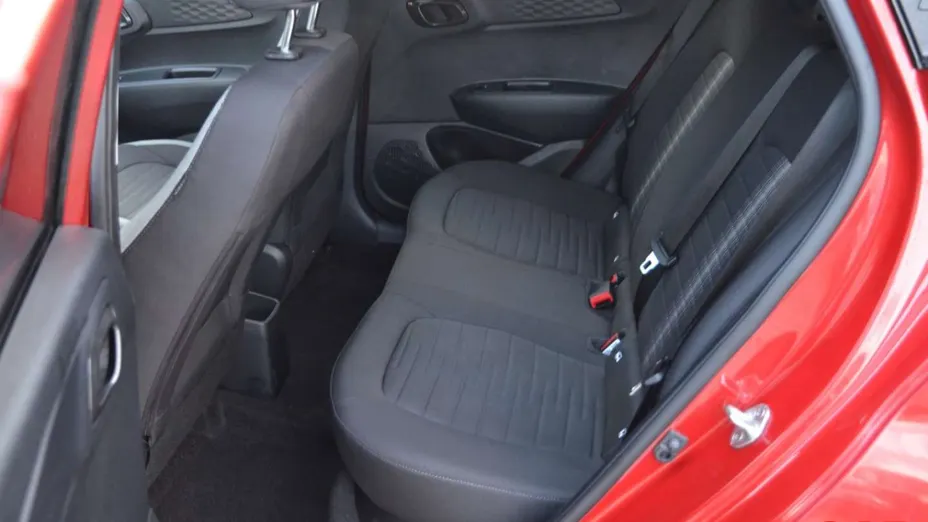 HYUNDAI i10 -