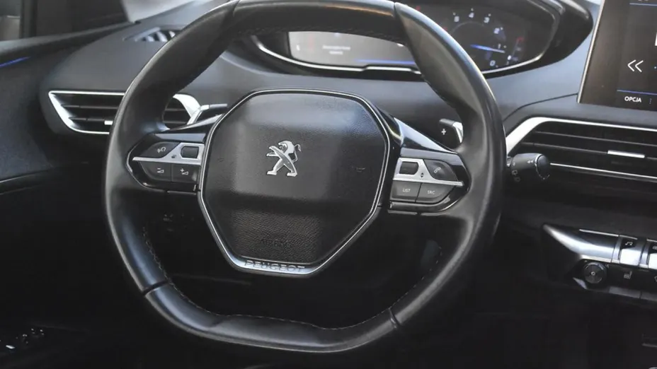 PEUGEOT 3008 -