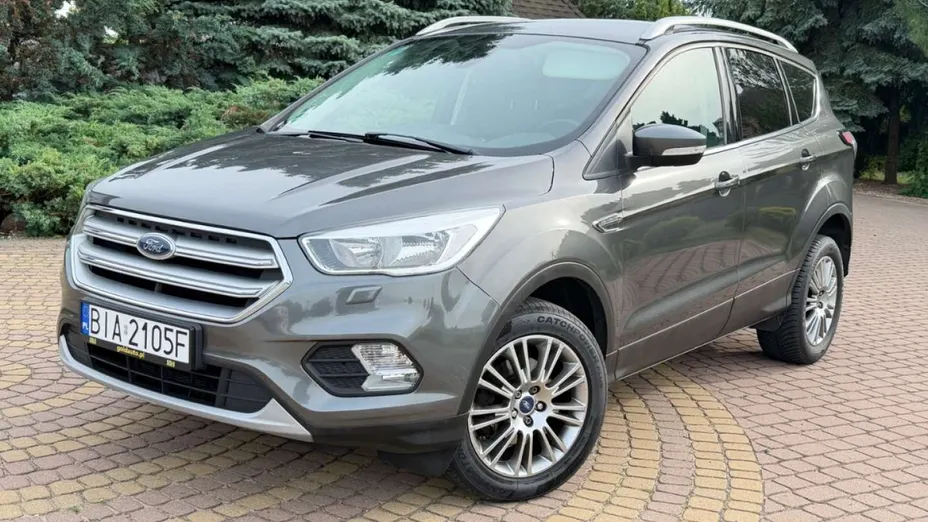 FORD Kuga -