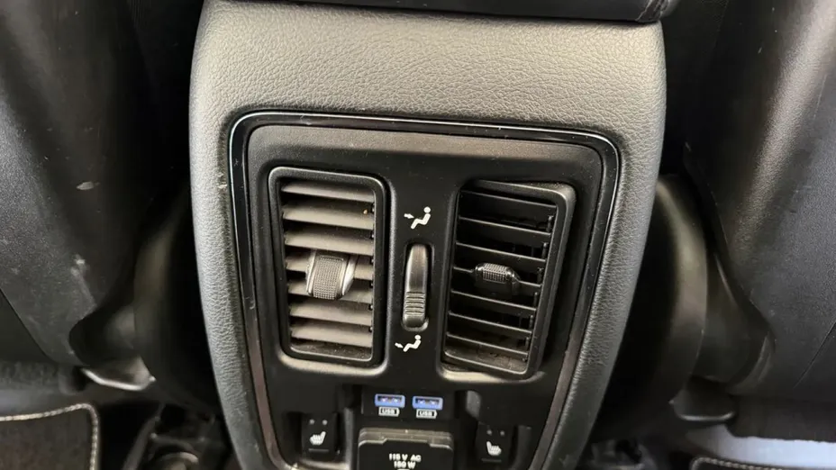 JEEP Grand Cherokee -