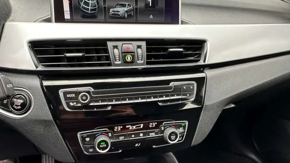 BMW X1 -