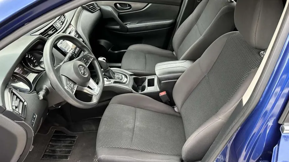 NISSAN Qashqai -