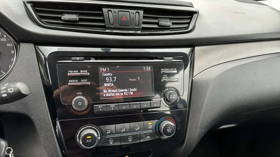 NISSAN Qashqai -